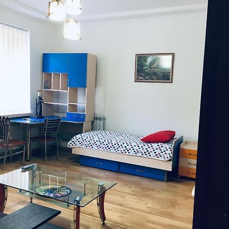 Centre Apartamento Kamianets-Podilskyi Exterior foto