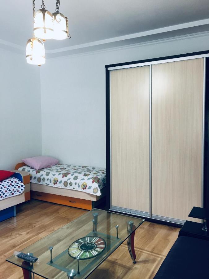 Centre Apartamento Kamianets-Podilskyi Exterior foto